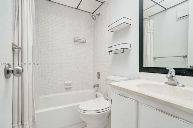7850 W Mcnab Road 210, Tamarac, FL 33321