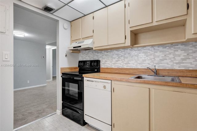7850 W Mcnab Road 210, Tamarac, FL 33321