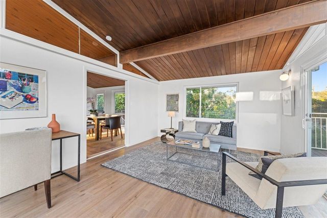 3266 Knowland Ave, Oakland, CA 94619