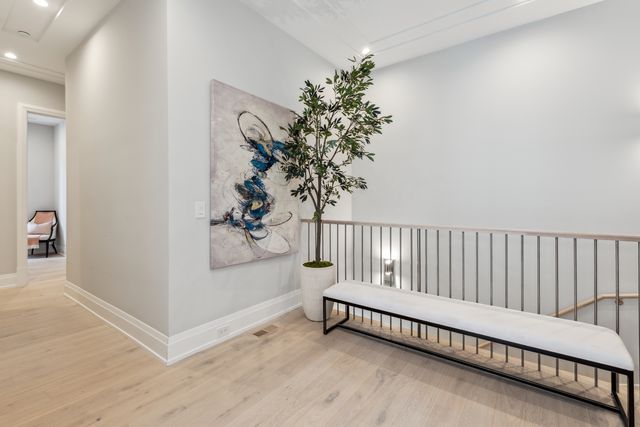 116 N Willard Court 301, Chicago, IL 60607