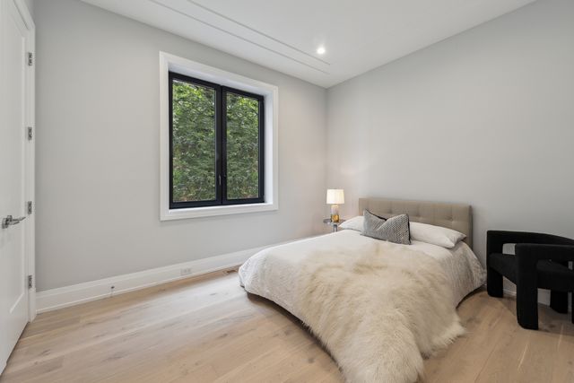 116 N Willard Court 301, Chicago, IL 60607