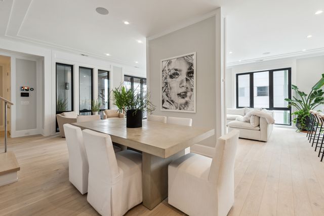 116 N Willard Court 301, Chicago, IL 60607