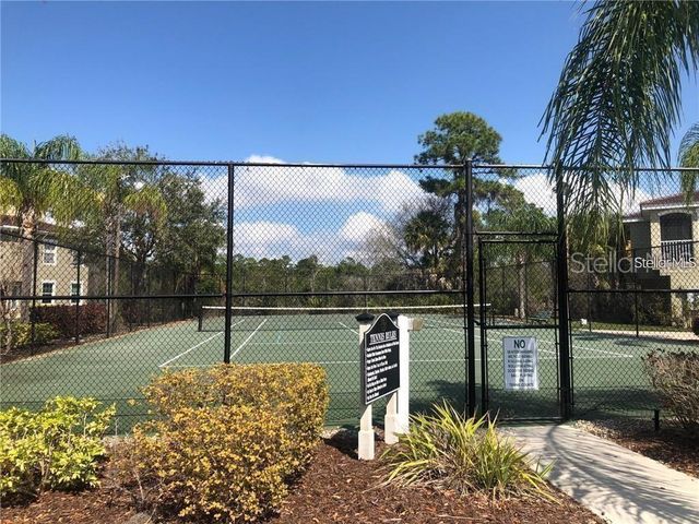 5600 BENTGRASS DRIVE 8-118, Sarasota, FL 34235