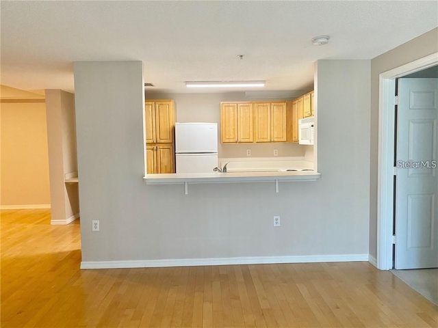 5600 BENTGRASS DRIVE 8-118, Sarasota, FL 34235