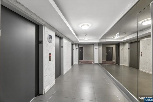 6040 Boulevard East 30N, West New York, NJ 07093