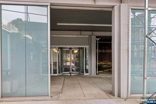 6040 Boulevard East 30N, West New York, NJ 07093