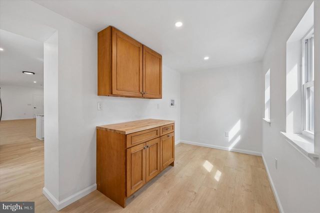 12 GREENWAY AVE, Darby, PA 19023