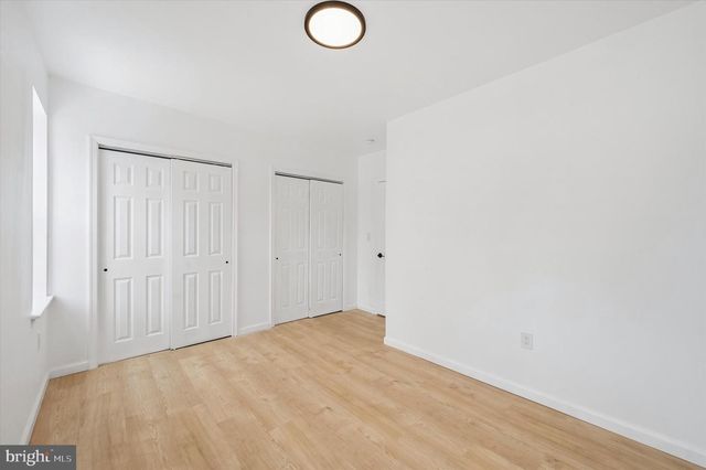 12 GREENWAY AVE, Darby, PA 19023