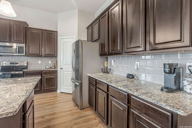 2982 Daisy Meadow, New Braunfels, TX 78130