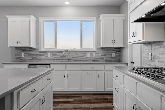 10880 165th Avenue NW, Elk River, MN 55330