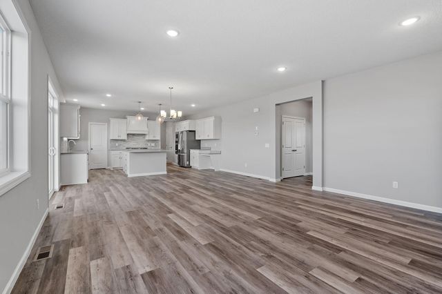10880 165th Avenue NW, Elk River, MN 55330