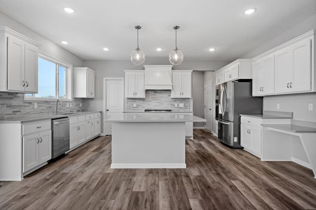 10880 165th Avenue NW, Elk River, MN 55330