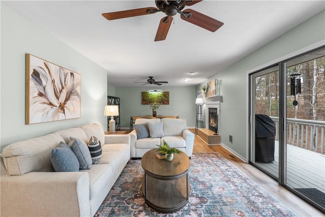 20 Fair Wind Drive, Salem, SC 29676