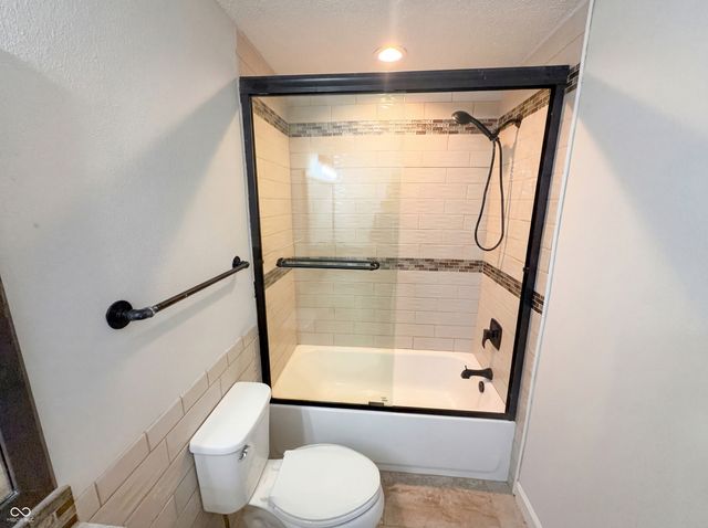 8251 S Evening Drive, Pendleton, IN 46064