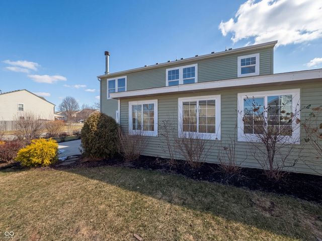 8251 S Evening Drive, Pendleton, IN 46064