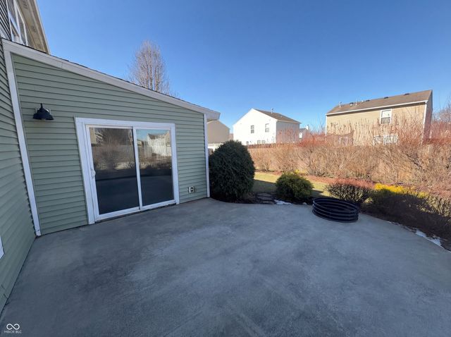 8251 S Evening Drive, Pendleton, IN 46064