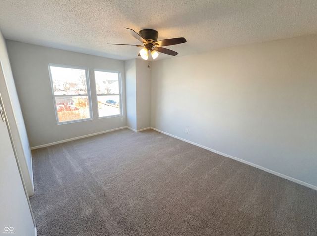 8251 S Evening Drive, Pendleton, IN 46064