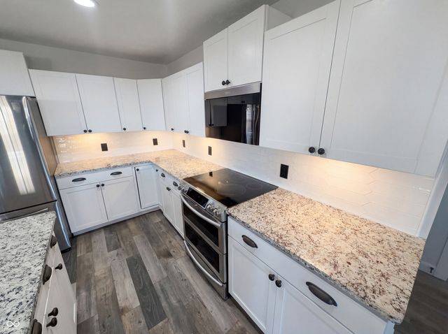 8251 S Evening Drive, Pendleton, IN 46064