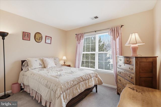 1805 EFTY CT, Woodbridge, VA 22191