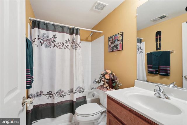 1805 EFTY CT, Woodbridge, VA 22191