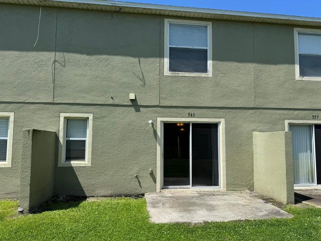 561 CRESTING OAK CIRCLE 86, Orlando, FL 32824
