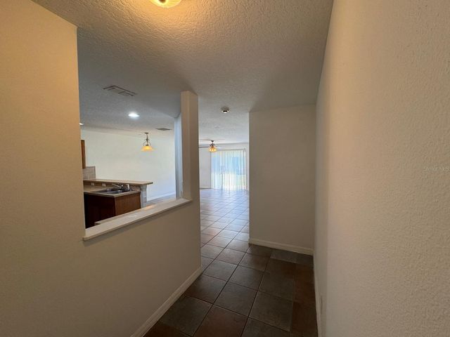 561 CRESTING OAK CIRCLE 86, Orlando, FL 32824