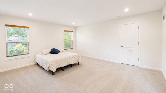 1069 Gatewick Court, Greenwood, IN 46143