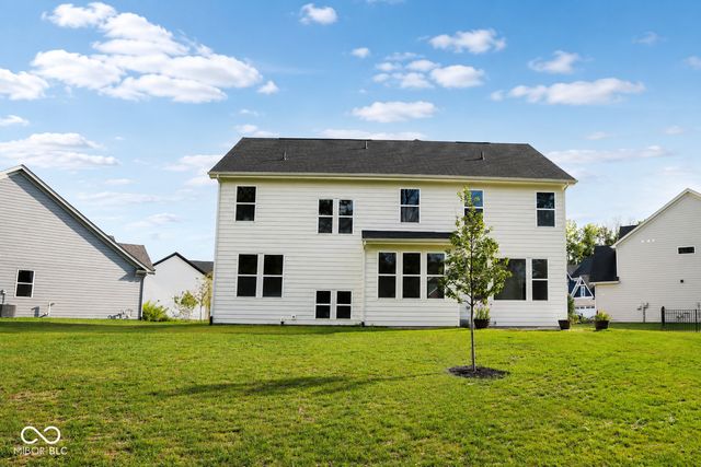 1069 Gatewick Court, Greenwood, IN 46143
