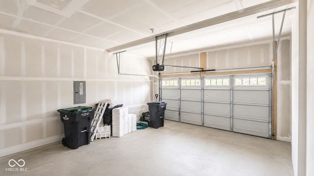1069 Gatewick Court, Greenwood, IN 46143