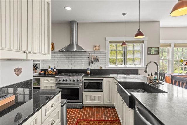 158 Davidson Drive, Walden, VT 05873