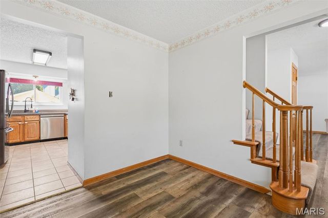 807 Amanda Drive, St Peters, MO 63376