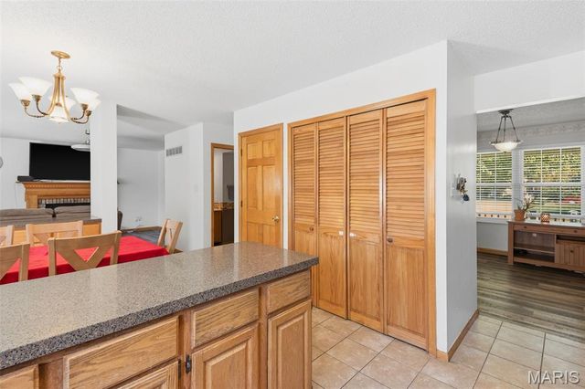 807 Amanda Drive, St Peters, MO 63376