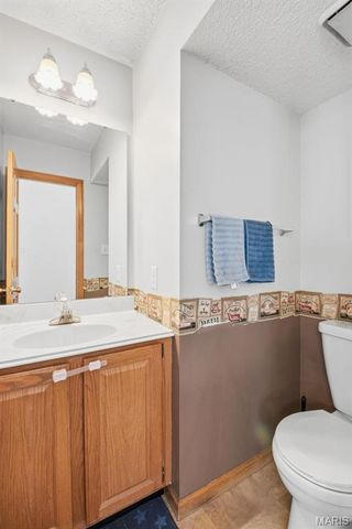 807 Amanda Drive, St Peters, MO 63376