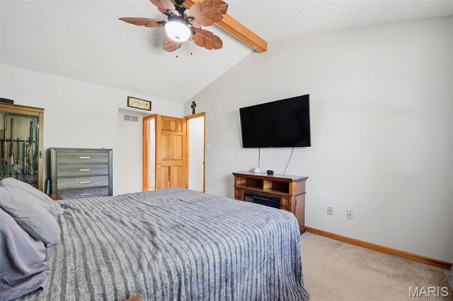 807 Amanda Drive, St Peters, MO 63376