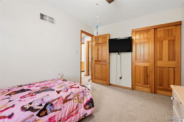 807 Amanda Drive, St Peters, MO 63376