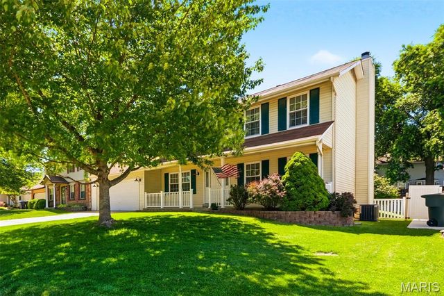 807 Amanda Drive, St Peters, MO 63376