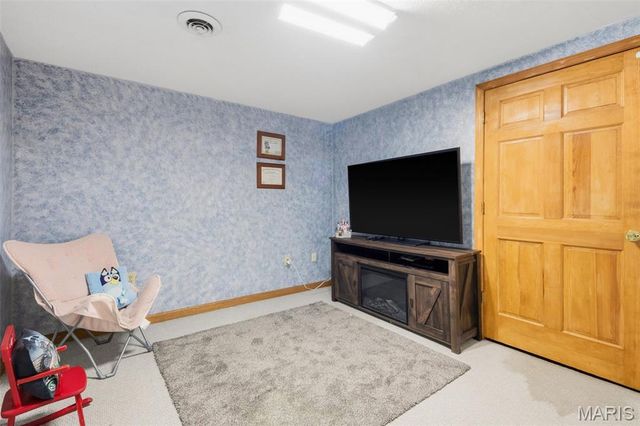 807 Amanda Drive, St Peters, MO 63376