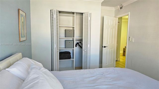 16446 NE 27th Pl 38, North Miami Beach, FL 33160