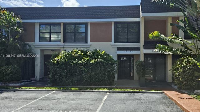 16446 NE 27th Pl 38, North Miami Beach, FL 33160