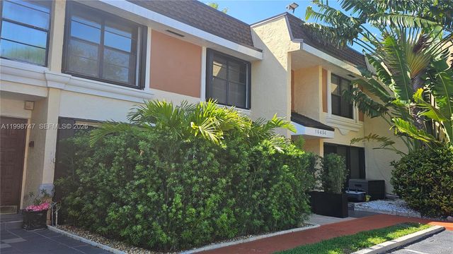 16446 NE 27th Pl 38, North Miami Beach, FL 33160