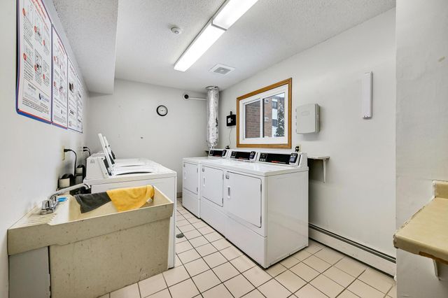 4 Pine Tree Drive 110, Arden Hills, MN 55112