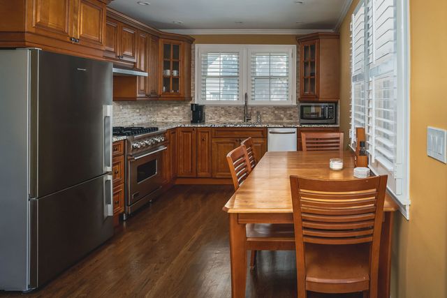 174 Riverside Island Drive, Fox Lake, IL 60020