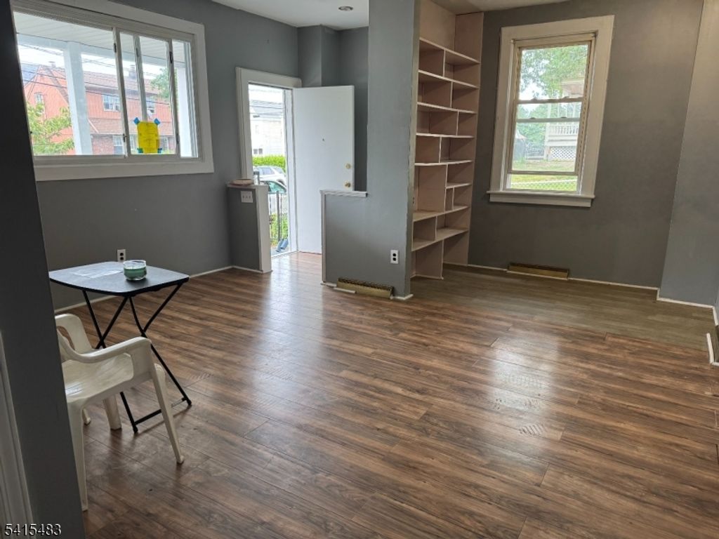 149 W 2Nd St, Clifton City, NJ 07011 — photo 3