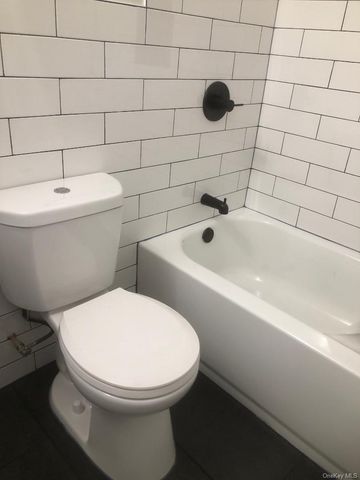 85 N Middletown Road D10, Nanuet, NY 10954