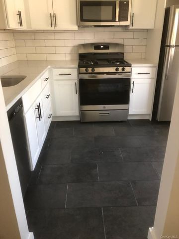 85 N Middletown Road D10, Nanuet, NY 10954