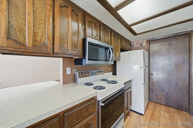 11829 E 80th Place North, Owasso, OK 74055