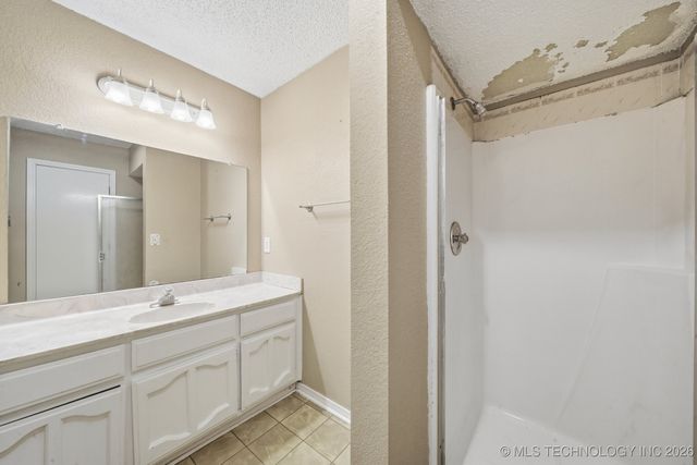 11829 E 80th Place North, Owasso, OK 74055