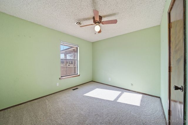 11829 E 80th Place North, Owasso, OK 74055