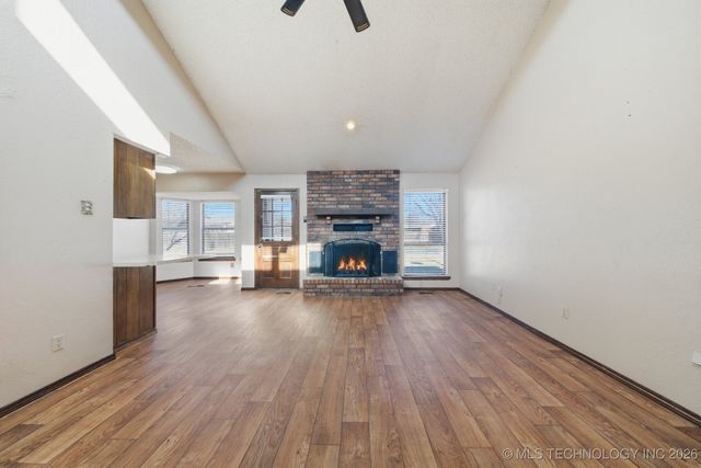 11829 E 80th Place North, Owasso, OK 74055