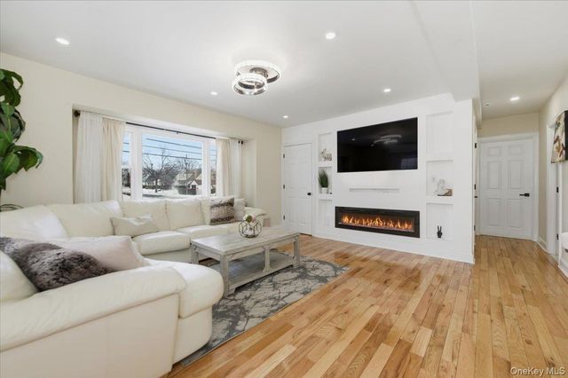 66 Elm Street, Valley Stream, NY 11580